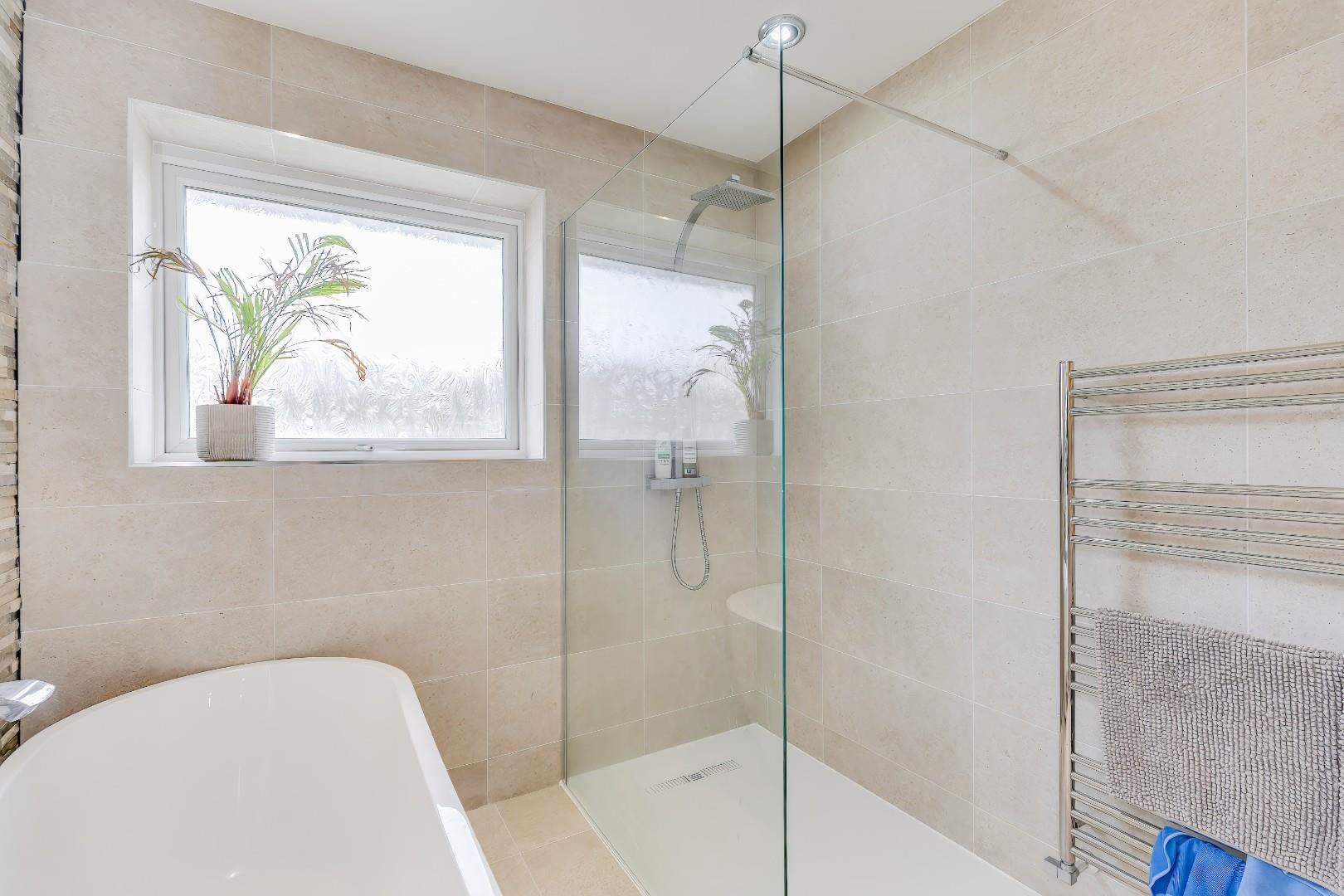 Seaview Drive, Ogmore-By-Sea, Vale of Glamorgan, CF32 0PB